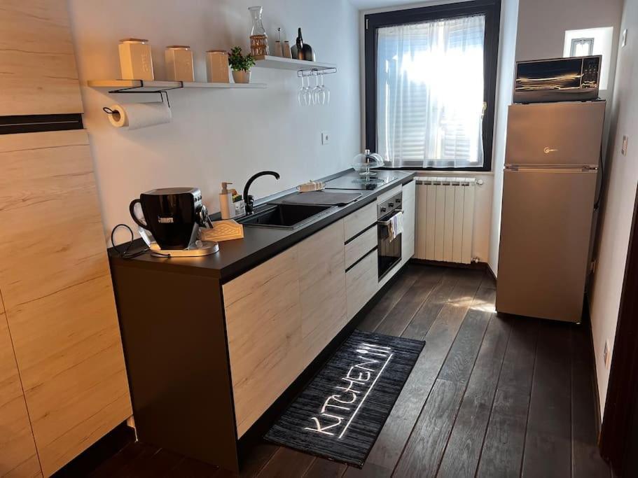 Lu.Ni. Guesthouse Roma ภายนอก รูปภาพ