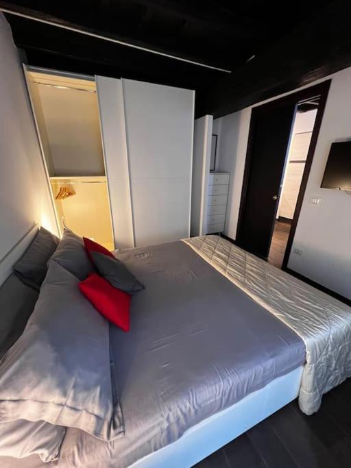 Lu.Ni. Guesthouse Roma ภายนอก รูปภาพ